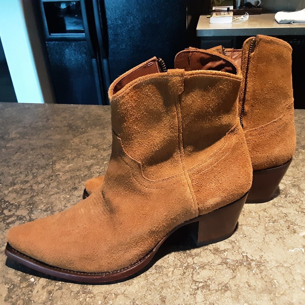 Tecovas "Daisy" Ankle boots 3 pairs Black/Brown/ Tan Suede - Picture 6 of 7